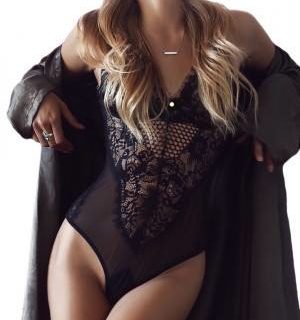 Body Sexy Cu Decolteu